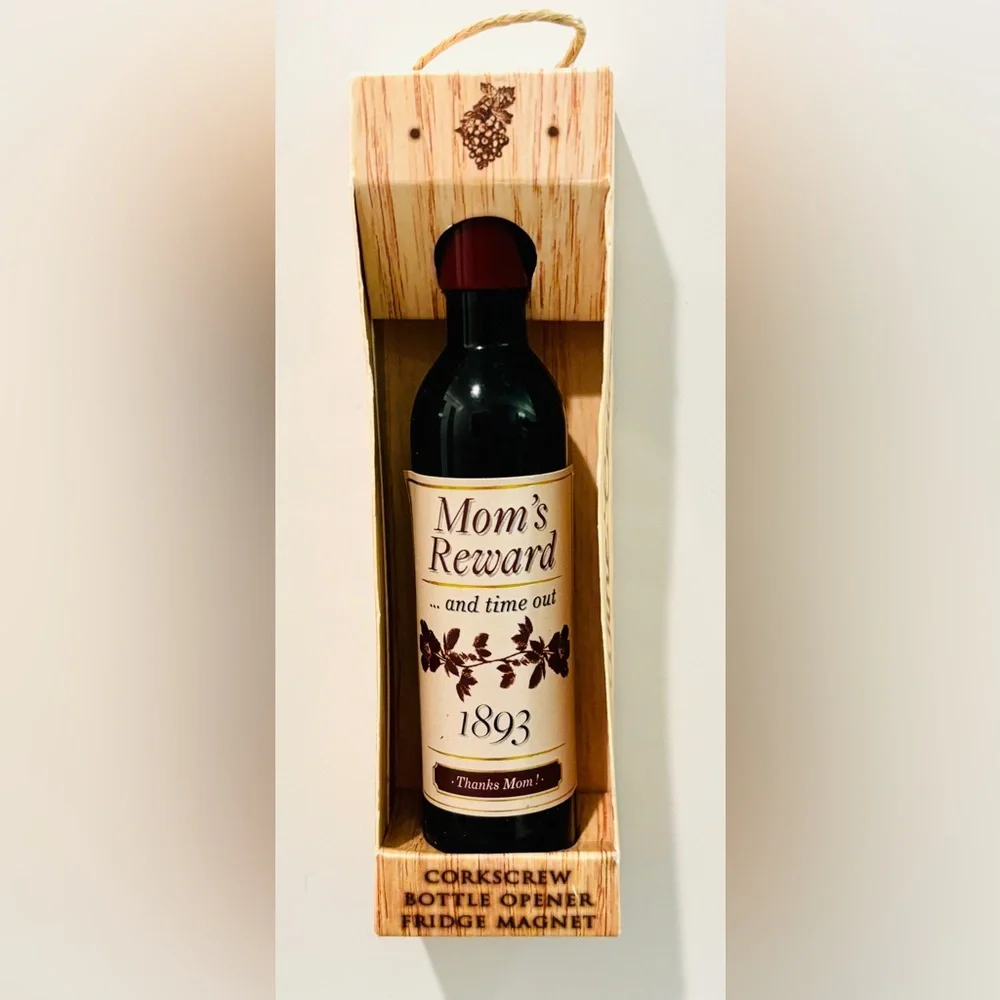 Mom-themed 🍷Corkscrew - Bottle Opener - Fridge Magnet 🍷